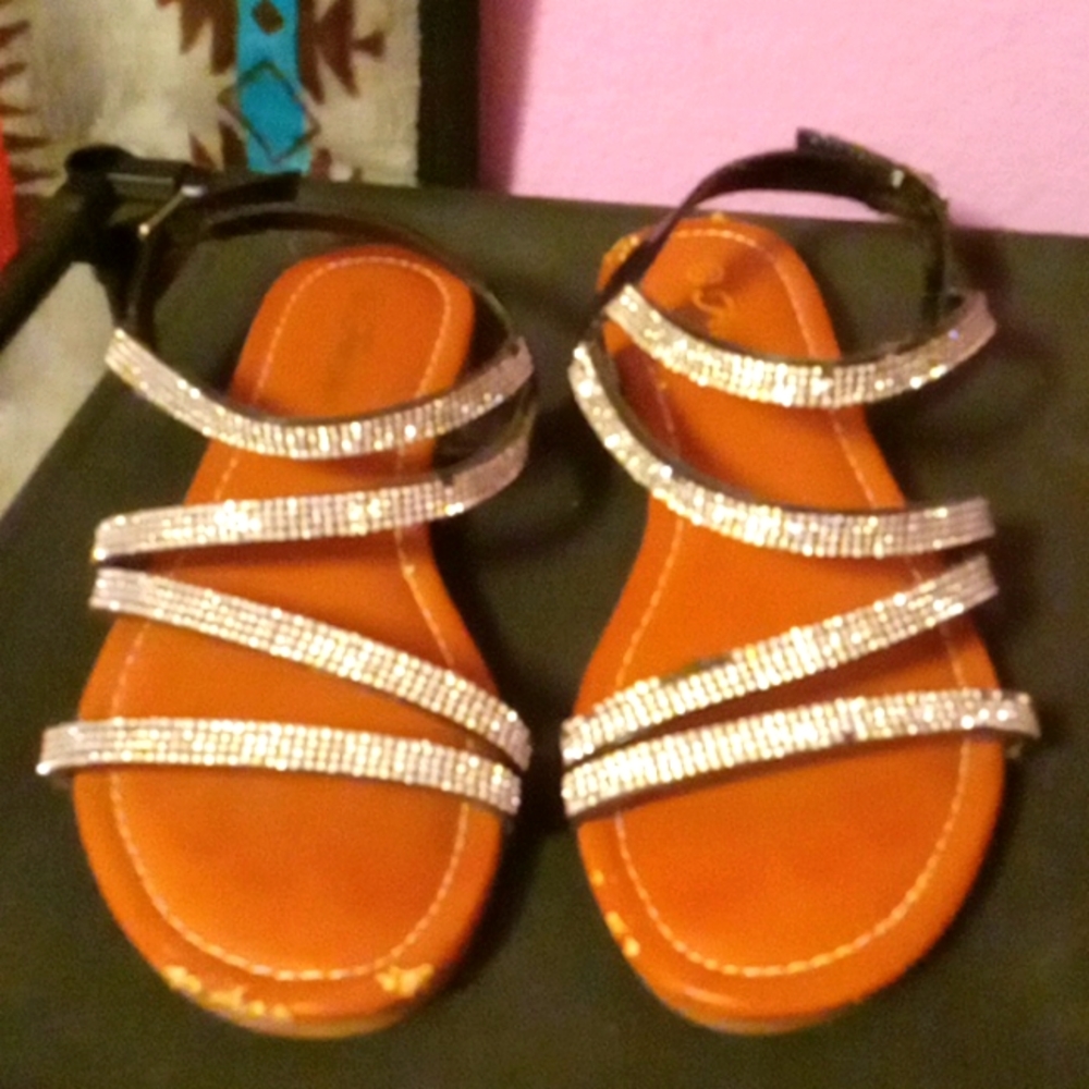 Sandals - Picture 2 of 2
